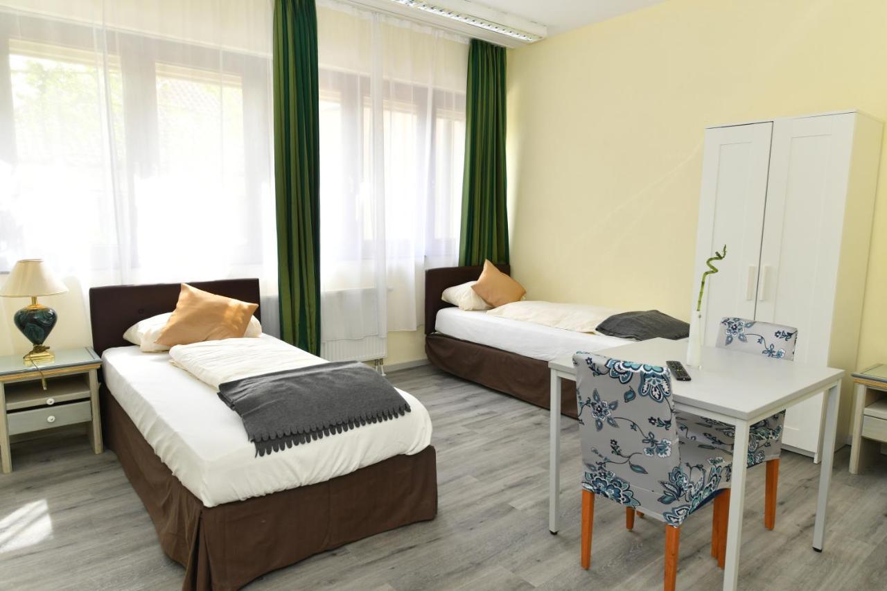 Messe Hotel Wanner Neuhausen auf den Fildern エクステリア 写真